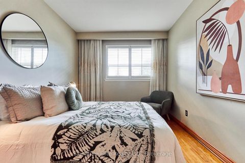 Photo 26 at 4 Cora Crescent, Bendale, Toronto