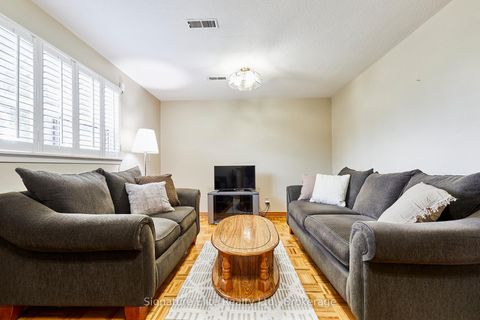 Photo 29 at 4 Cora Crescent, Bendale, Toronto