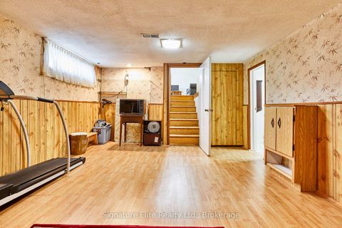 Photo 31 at 4 Cora Crescent, Bendale, Toronto