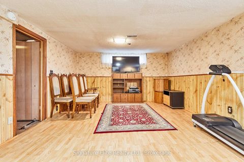 Photo 32 at 4 Cora Crescent, Bendale, Toronto
