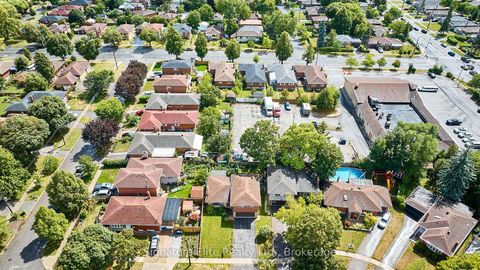 Photo 37 at 4 Cora Crescent, Bendale, Toronto