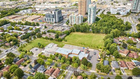 Photo 39 at 4 Cora Crescent, Bendale, Toronto