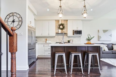 Photo 4 at 23 Betony Drive, Oak Ridges, Richmond Hill