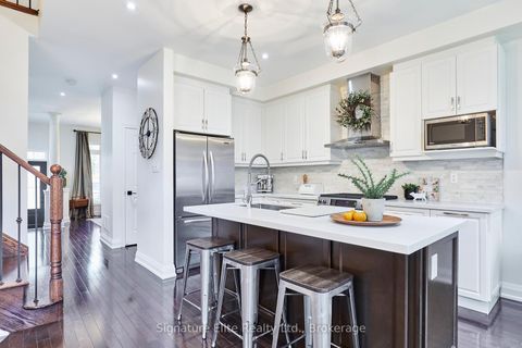 Photo 6 at 23 Betony Drive, Oak Ridges, Richmond Hill Photo 6 at 23 Betony Drive, Oak Ridges, Richmond Hill