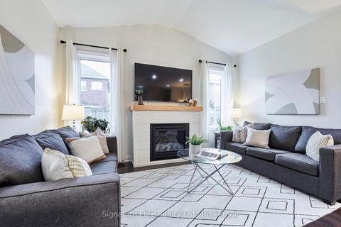 Photo 9 at 23 Betony Drive, Oak Ridges, Richmond Hill