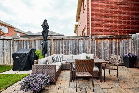 Photo 13 at 23 Betony Drive, Oak Ridges, Richmond Hill