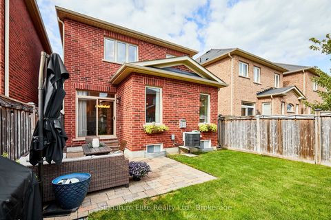 Photo 15 at 23 Betony Drive, Oak Ridges, Richmond Hill Photo 15 at 23 Betony Drive, Oak Ridges, Richmond Hill