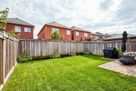 Photo 16 at 23 Betony Drive, Oak Ridges, Richmond Hill Photo 16 at 23 Betony Drive, Oak Ridges, Richmond Hill