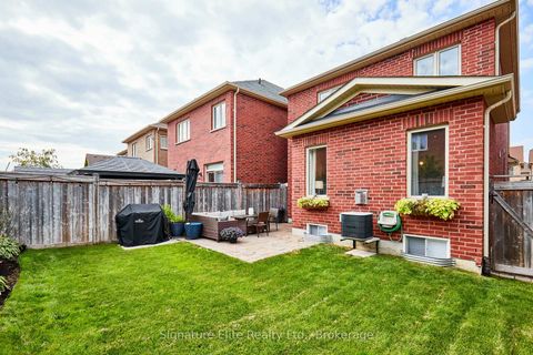 Photo 17 at 23 Betony Drive, Oak Ridges, Richmond Hill Photo 17 at 23 Betony Drive, Oak Ridges, Richmond Hill