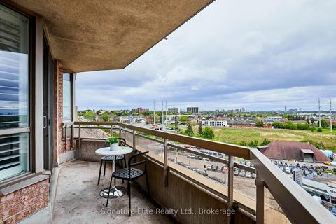Photo 4 at 1106 - 1700 Eglinton Avenue E, Victoria Village, Toronto