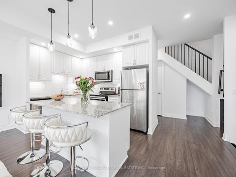 Photo 11 at D1203 - 5289 Highway 7, Vaughan Grove, Vaughan