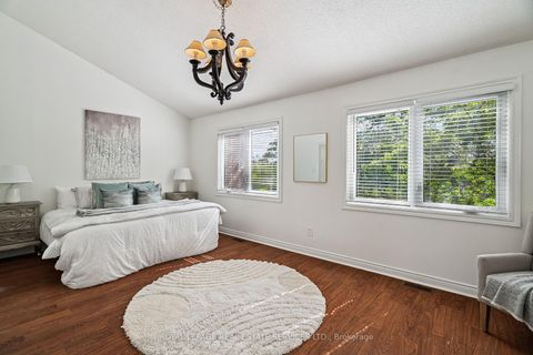 Photo 17 at 5 - 1100 Queens Avenue, CP College Park, Oakville