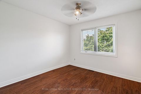 Photo 21 at 5 - 1100 Queens Avenue, CP College Park, Oakville