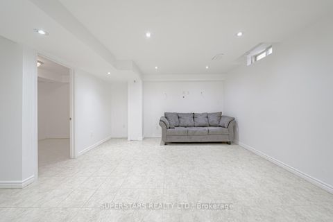 Photo 29 at 26 Windmill Court, Jefferson, Richmond Hill Photo 29 at 26 Windmill Court, Jefferson, Richmond Hill