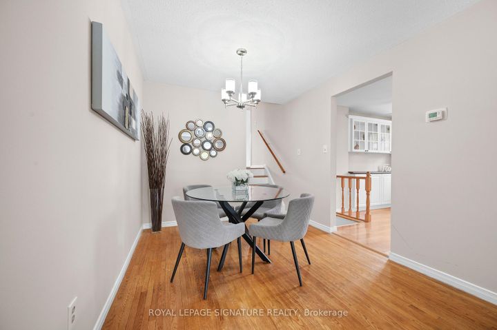 Photo 5 at 1908 Bonnymede Drive, Clarkson, Mississauga