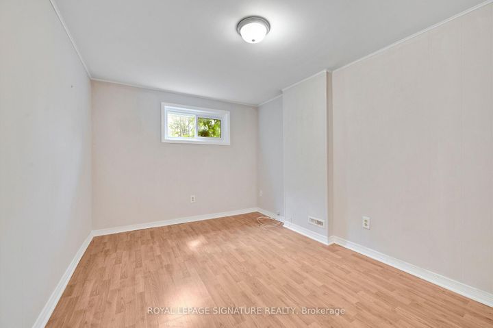 Photo 16 at 1908 Bonnymede Drive, Clarkson, Mississauga