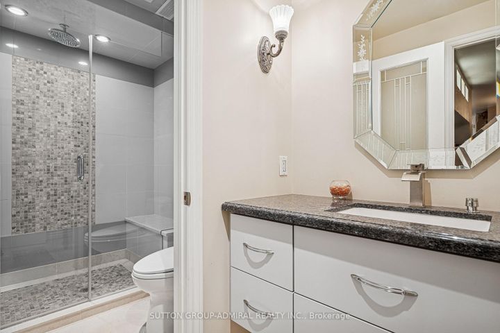 Photo 17 at 63 Vivaldi Drive, Patterson, Vaughan