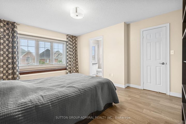 Photo 20 at 63 Vivaldi Drive, Patterson, Vaughan