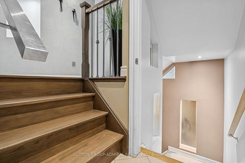 Photo 12 at 63 Vivaldi Drive, Patterson, Vaughan