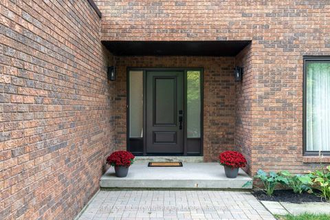 Photo 3 at 20 Arkendo Drive, FD Ford, Oakville