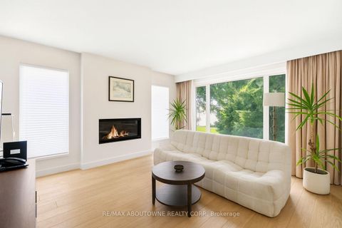 Photo 19 at 20 Arkendo Drive, FD Ford, Oakville