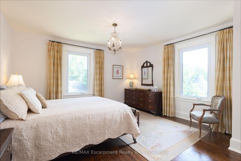Photo 15 at 73 Park Avenue, OO Old Oakville, Oakville