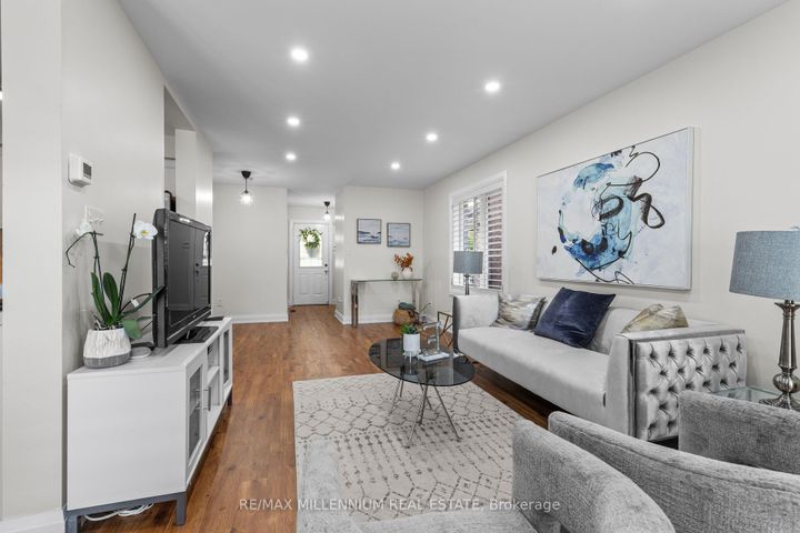 Photo 15 at 17 Prince Crescent, Northwest Sandalwood Parkway, Brampton