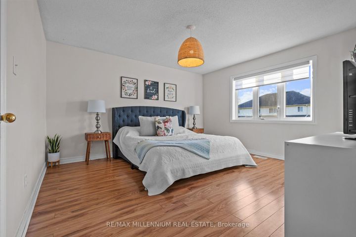 Photo 22 at 17 Prince Crescent, Northwest Sandalwood Parkway, Brampton