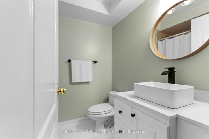 Photo 30 at 17 Prince Crescent, Northwest Sandalwood Parkway, Brampton