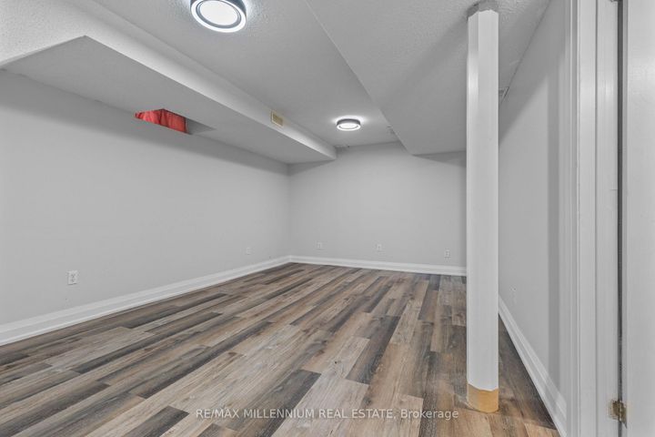 Photo 32 at 17 Prince Crescent, Northwest Sandalwood Parkway, Brampton