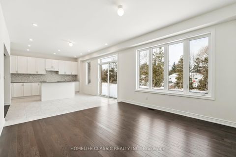 Photo 4 at 1286 Davis Loop, Lefroy, Innisfil Photo 4 at 1286 Davis Loop, Lefroy, Innisfil