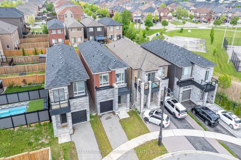 Photo 4 at 93 Velia Court, Vellore Village, Vaughan