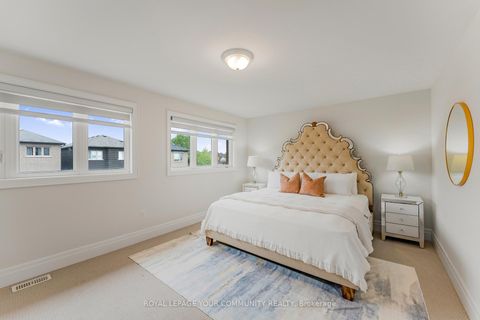 Photo 39 at 93 Velia Court, Vellore Village, Vaughan