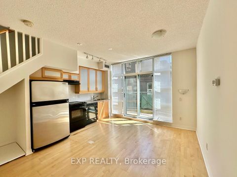 Photo 6 at 201 - 901 Queen Street W, Niagara, Toronto