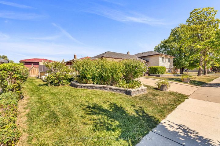 Photo 36 at 68 Mount Olive Drive, Jamestown, Toronto