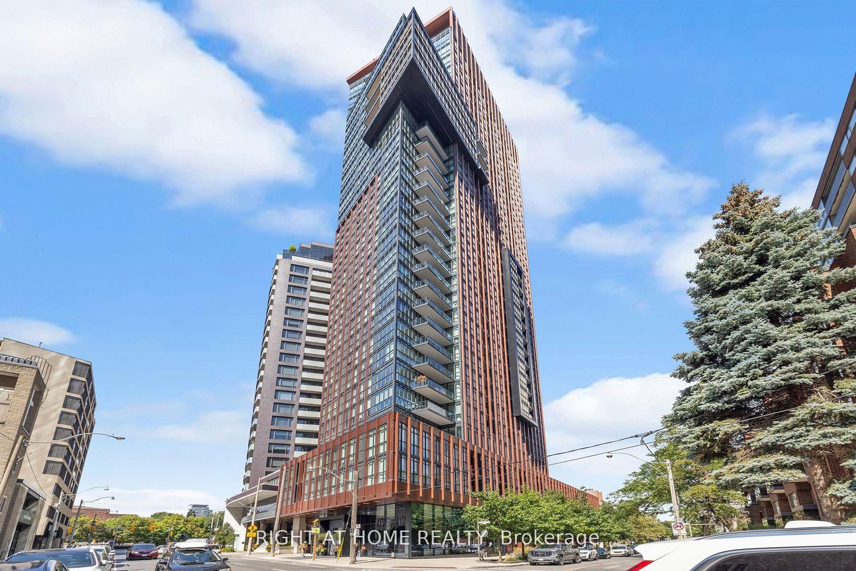 TH 1 - 32 Davenport Road, Annex, Toronto 