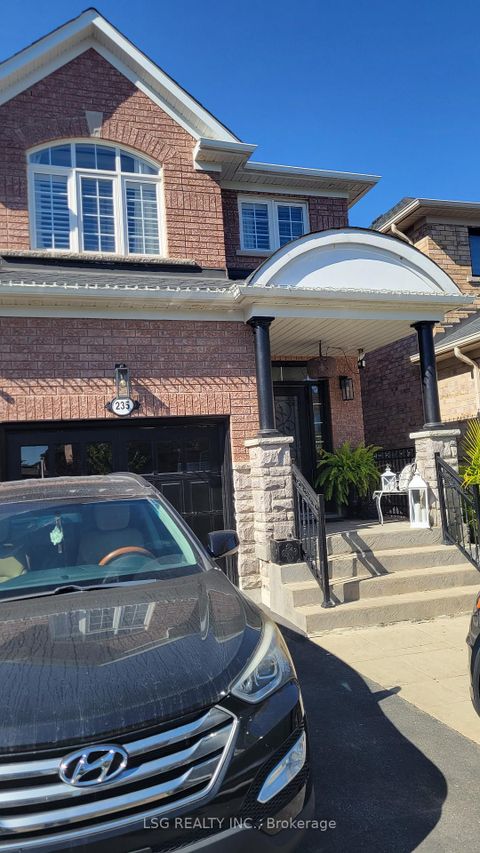 Photo 2 at 235 Venice Gate Drive, Vellore Village, Vaughan