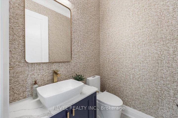 Photo 11 at 493 Brookside Drive, WO West, Oakville