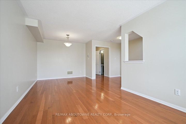Photo 8 at 2389 Coho Way, WM Westmount, Oakville