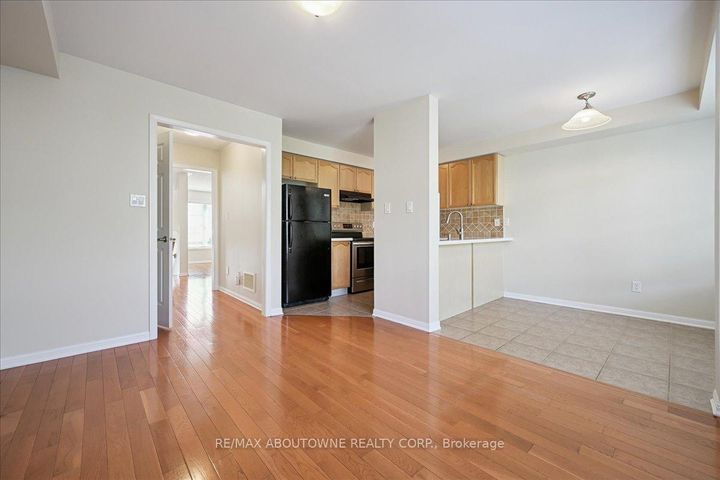 Photo 9 at 2389 Coho Way, WM Westmount, Oakville