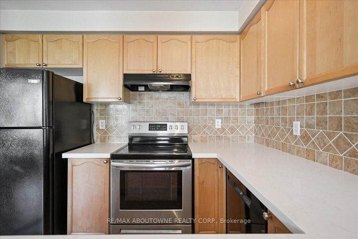 Photo 18 at 2389 Coho Way, WM Westmount, Oakville