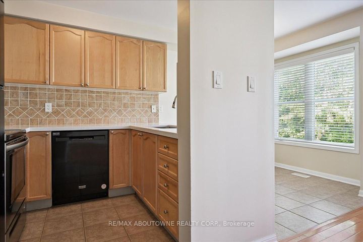 Photo 20 at 2389 Coho Way, WM Westmount, Oakville
