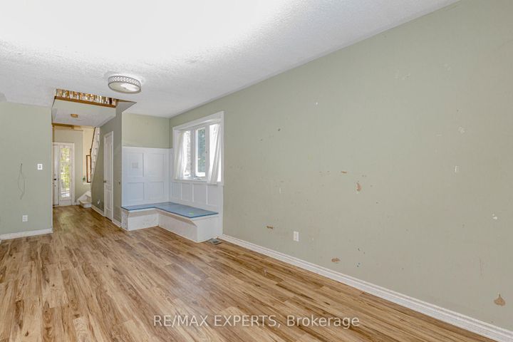 Photo 7 at 17B - 1084 Queen Street W, Lorne Park, Mississauga