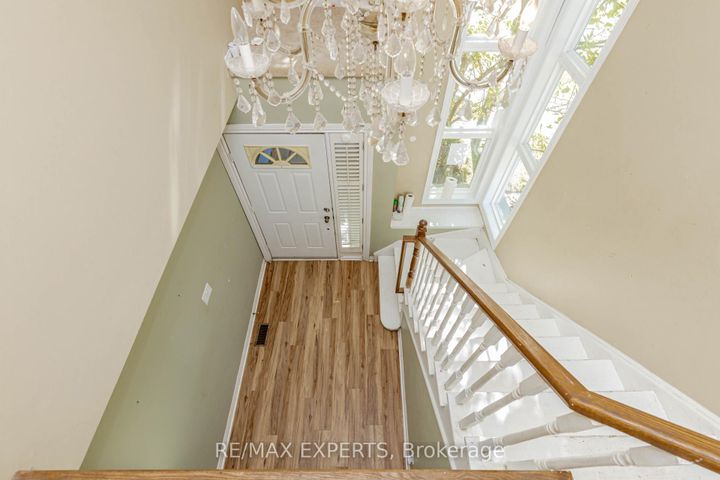 Photo 13 at 17B - 1084 Queen Street W, Lorne Park, Mississauga