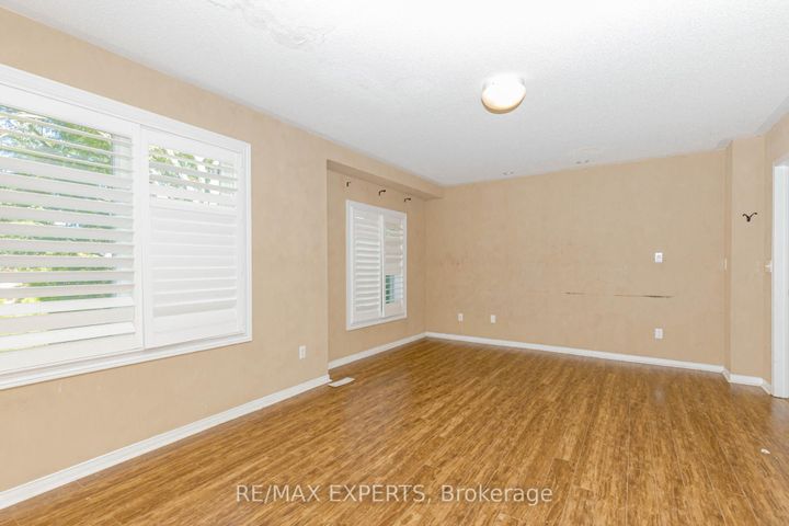 Photo 15 at 17B - 1084 Queen Street W, Lorne Park, Mississauga