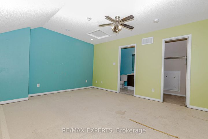 Photo 27 at 17B - 1084 Queen Street W, Lorne Park, Mississauga