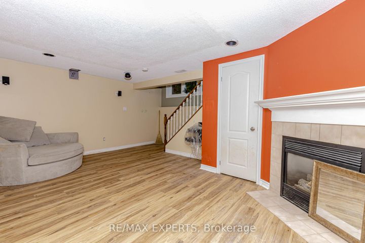 Photo 32 at 17B - 1084 Queen Street W, Lorne Park, Mississauga