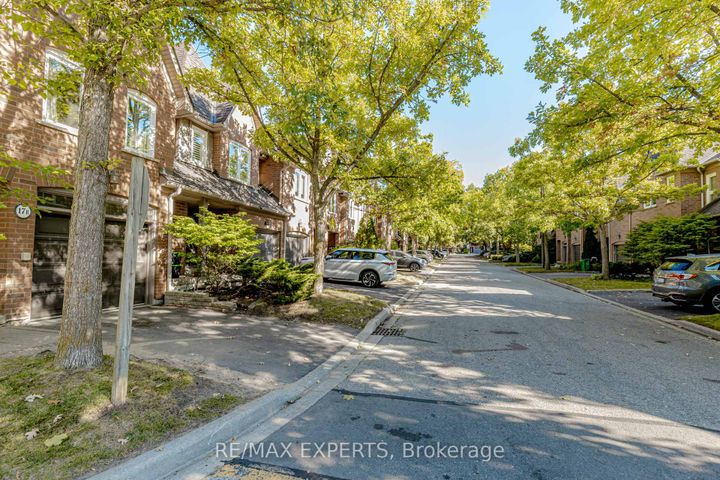 Photo 36 at 17B - 1084 Queen Street W, Lorne Park, Mississauga