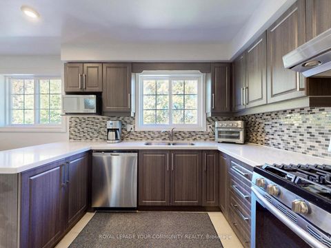 Photo 10 at 54 Emcarr Drive, West Hill, Toronto