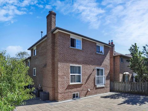 Photo 33 at 54 Emcarr Drive, West Hill, Toronto